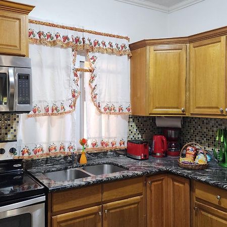 Central Upscale New Kingston Apt With Pool Εξωτερικό φωτογραφία